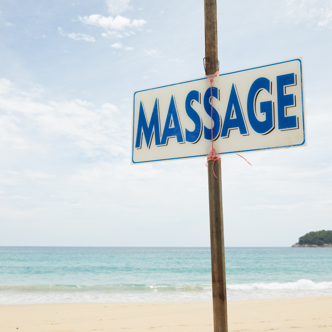 LE MONDE SENSIBLE pancarte massage plage