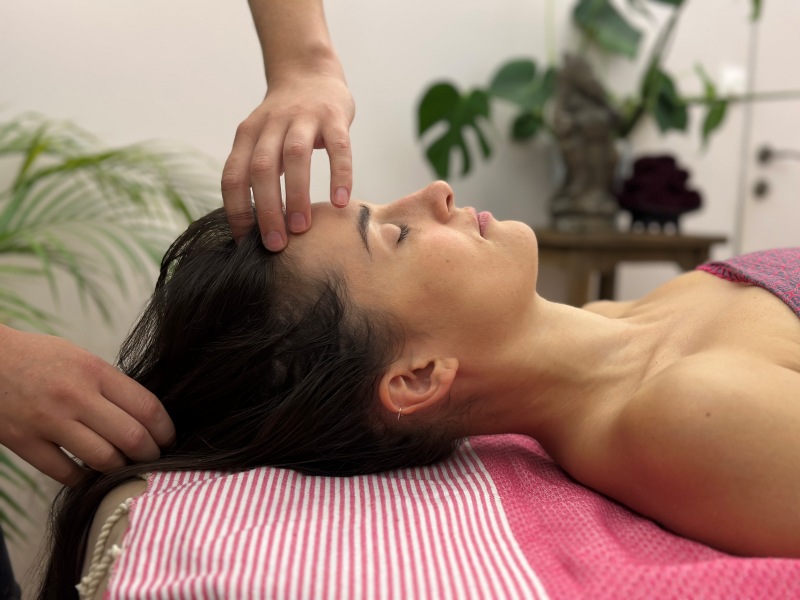 Massage étoile à Montpellier – relaxation profonde de la tête et du cuir chevelu