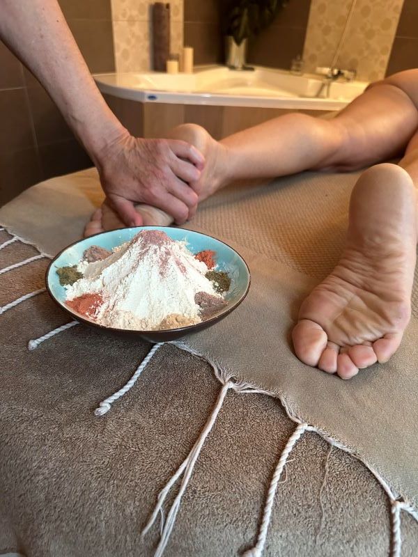 massage udvartana gommage pois chiches et épices